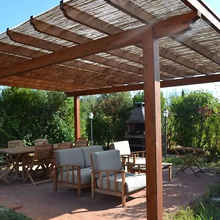 Superior Drei-zimmer-wohnung Mit Garten Und Pavillon By Interhome Апартаменты *